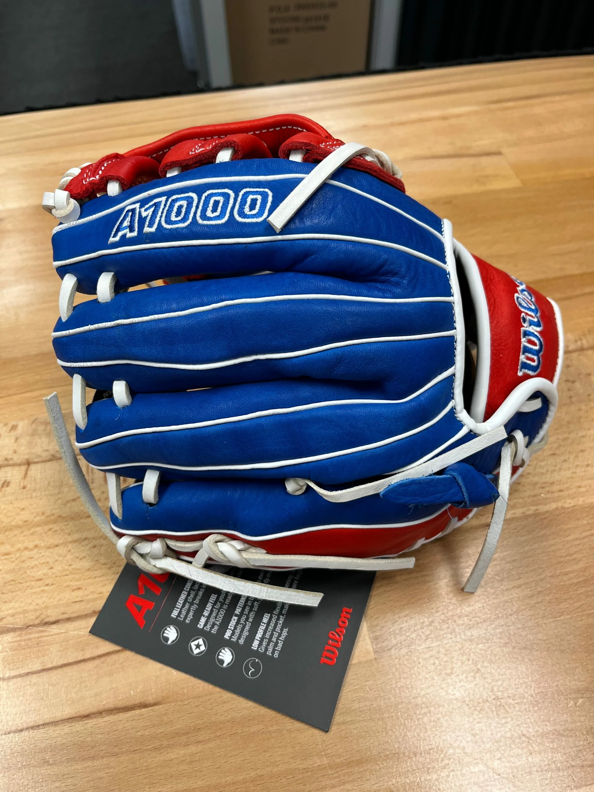 Wilson 2022 A1000 PF11 RWB 11" GLOVE: WBW10083511 4 Wilson 2022 A1000 PF11 RWB 11" GLOVE: WBW10083511 - Image 2