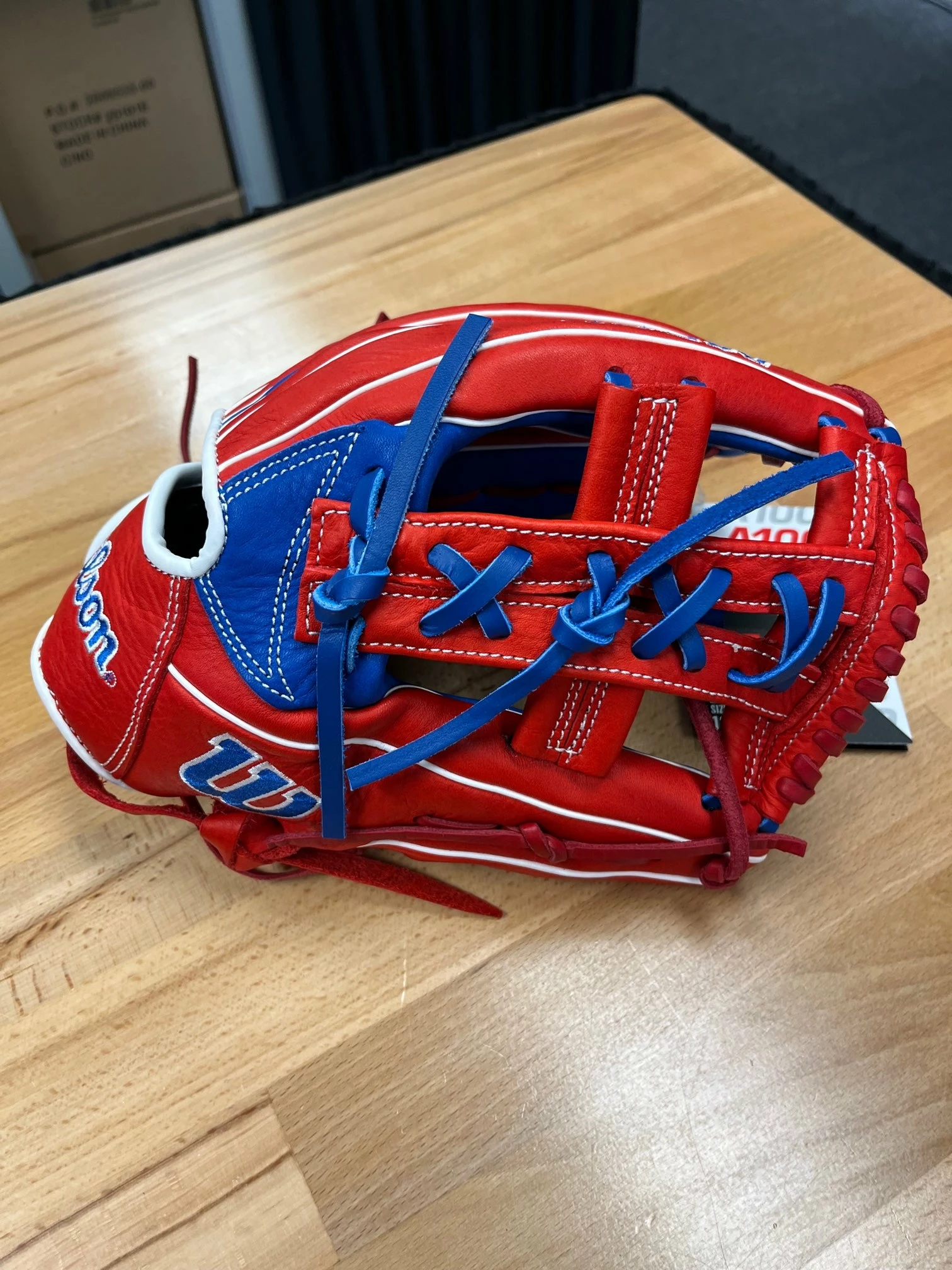 Wilson 2022 A1000 1912 RWB 12" GLOVE: WBW10083812 5 Wilson 2022 A1000 1912 RWB 12" GLOVE: WBW10083812 - Image 3