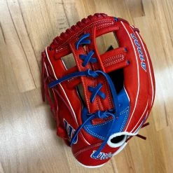 Wilson 2022 A1000 1912 RWB 12" GLOVE: WBW10083812 15 Wilson 2022 A1000 1912 RWB 12" GLOVE: WBW10083812 -Cheap Bats Store IMG 0213