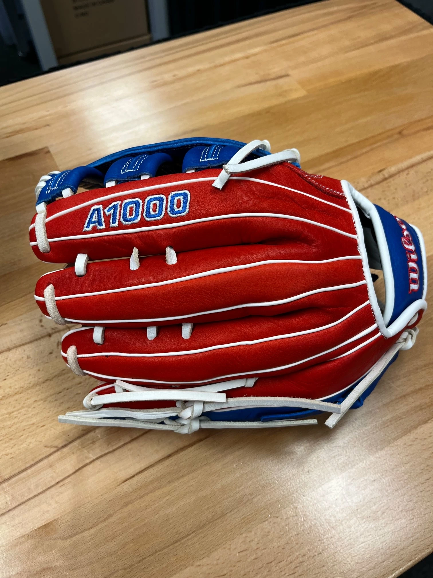 Wilson 2022 A1000 PF1892 RWB 12.25" GLOVE: WBW1008401225 6 Wilson 2022 A1000 PF1892 RWB 12.25" GLOVE: WBW1008401225 - Image 4