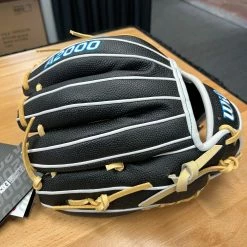 WILSON 2023 A2000 SOUTH CENTRAL REGION SM 11.50" GLOVE: WBW101301115 -Cheap Bats Store IMG 0226 scaled