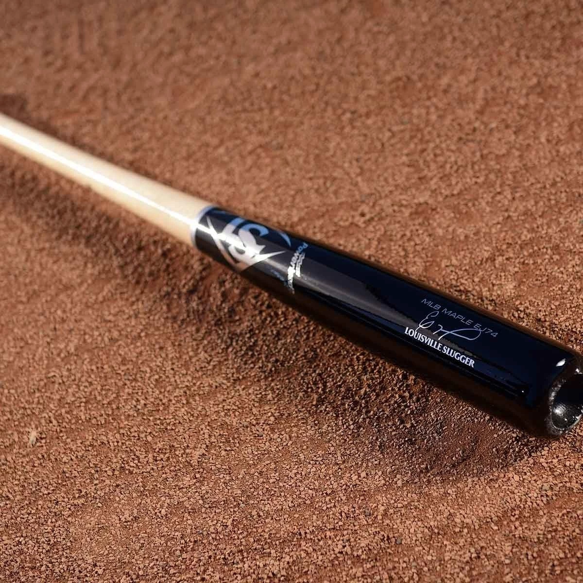 Louisville Slugger MLB Prime Signature Maple EJ74 Wood Baseball Bat (-3) 4 Louisville Slugger MLB Prime Signature Maple EJ74 Wood Baseball Bat (-3) - Image 2